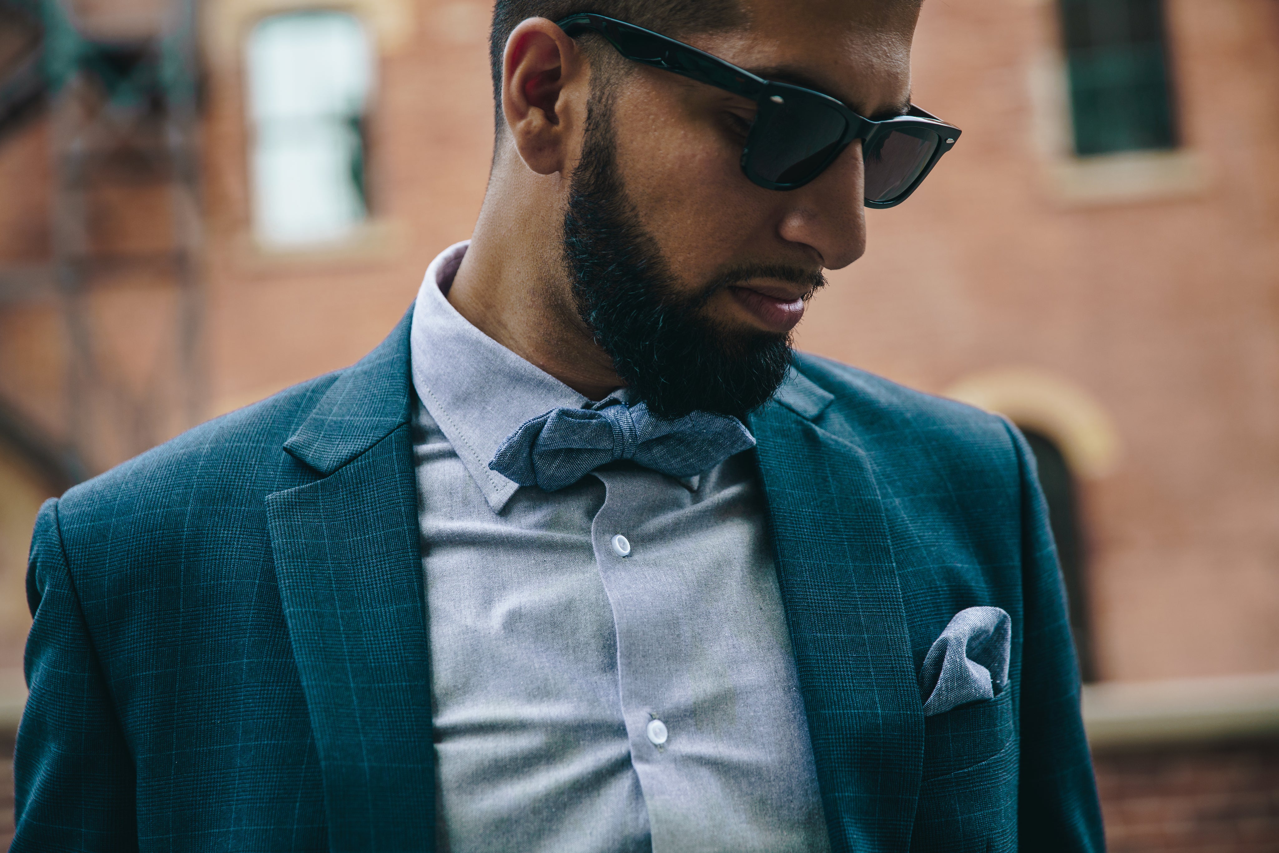 files/man-in-suit-bowtie.jpg